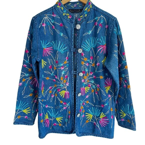 Vintage Floral Embroidered Light Denim Jacket Size Small Festival Boho Western - Picture 2 of 8